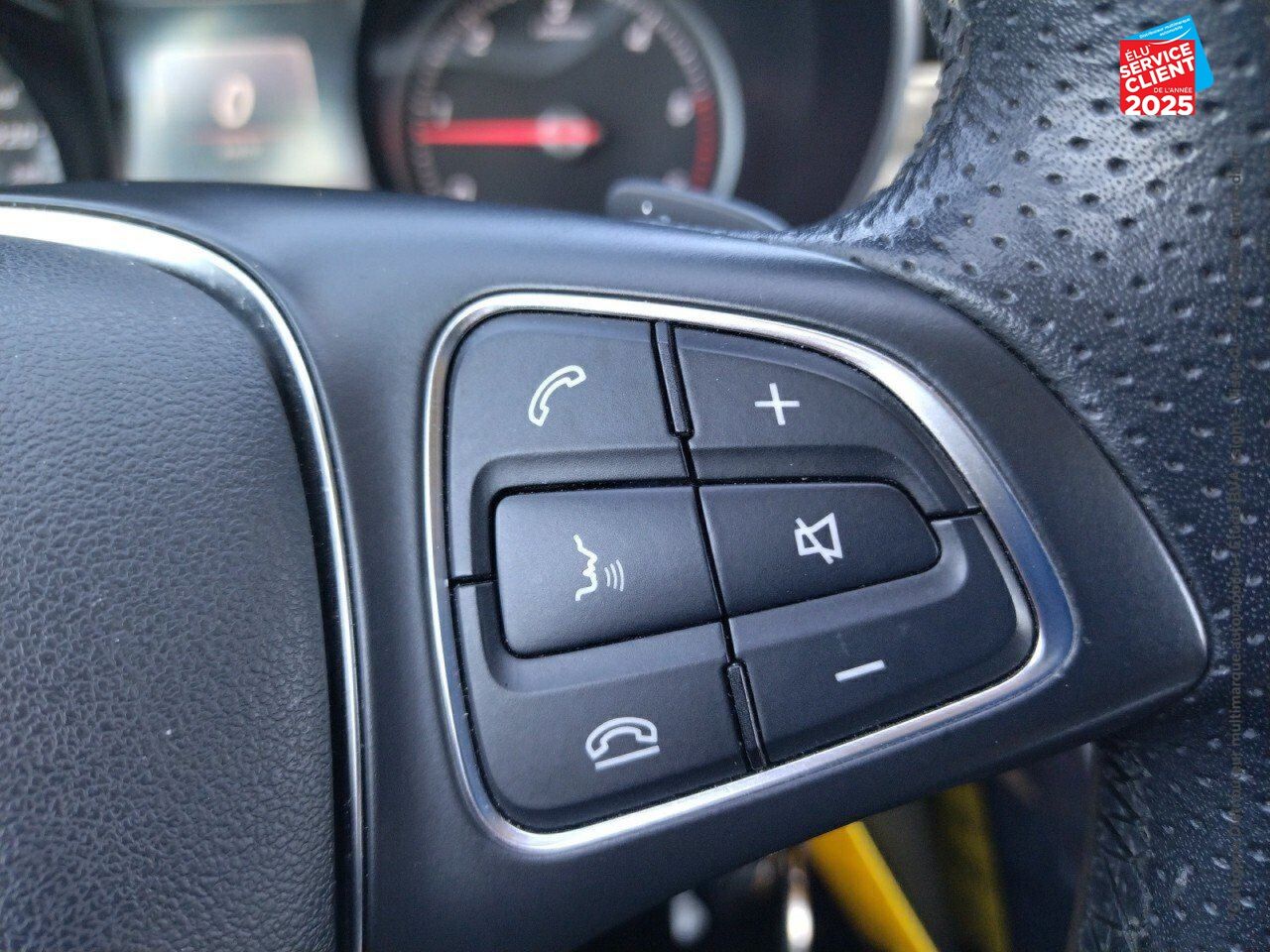 Véhicule d'occasion MERCEDES-BENZ CLASSE C 220 D EXECUTIVE 9G-TRONIC chez Renault Saint-Louis