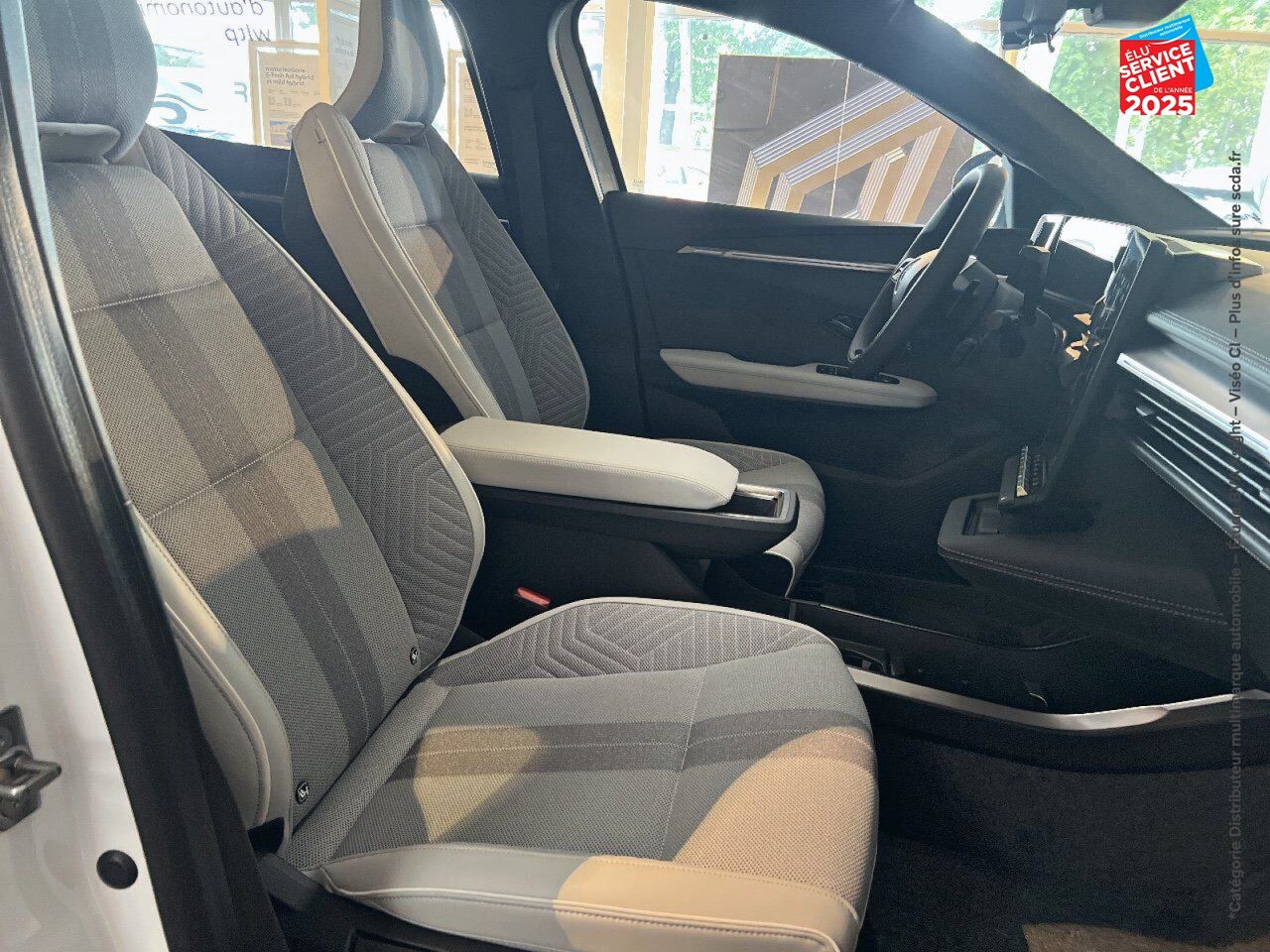 Véhicule d'occasion RENAULT SCENIC E-TECH ELECTRIC 220CH TECHNO ESPRIT ICONIC GRANDE AUTONOMIE chez Renault Strasbourg