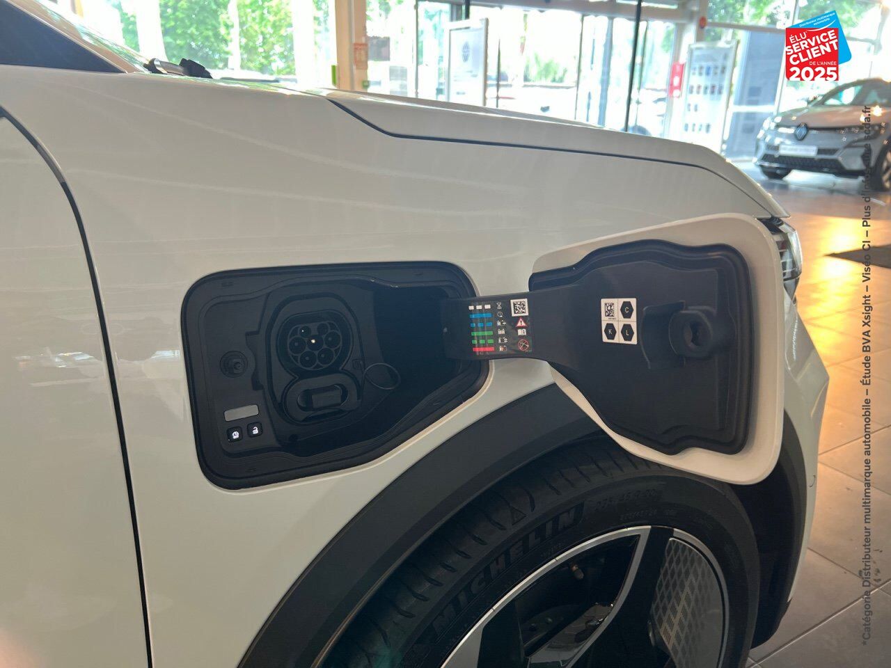 Véhicule d'occasion RENAULT SCENIC E-TECH ELECTRIC 220CH TECHNO ESPRIT ICONIC GRANDE AUTONOMIE chez Renault Strasbourg