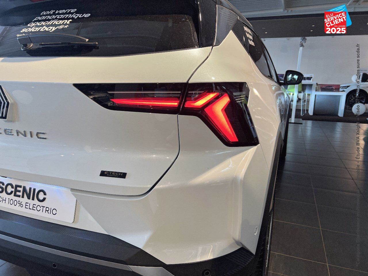Véhicule d'occasion RENAULT SCENIC E-TECH ELECTRIC 220CH TECHNO ESPRIT ICONIC GRANDE AUTONOMIE chez Renault Strasbourg