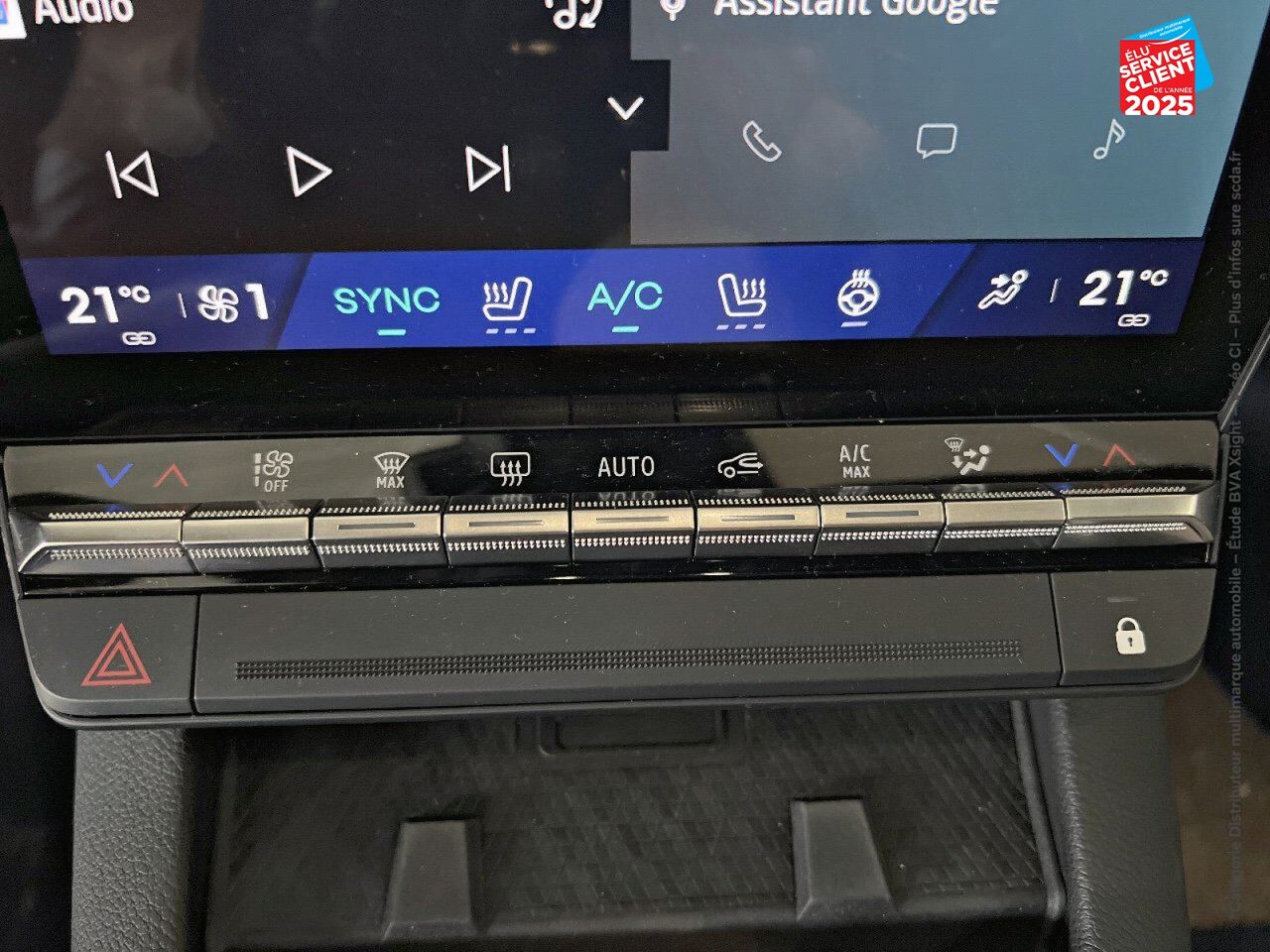 Véhicule d'occasion RENAULT SCENIC E-TECH ELECTRIC 220CH TECHNO ESPRIT ICONIC GRANDE AUTONOMIE chez Renault Strasbourg