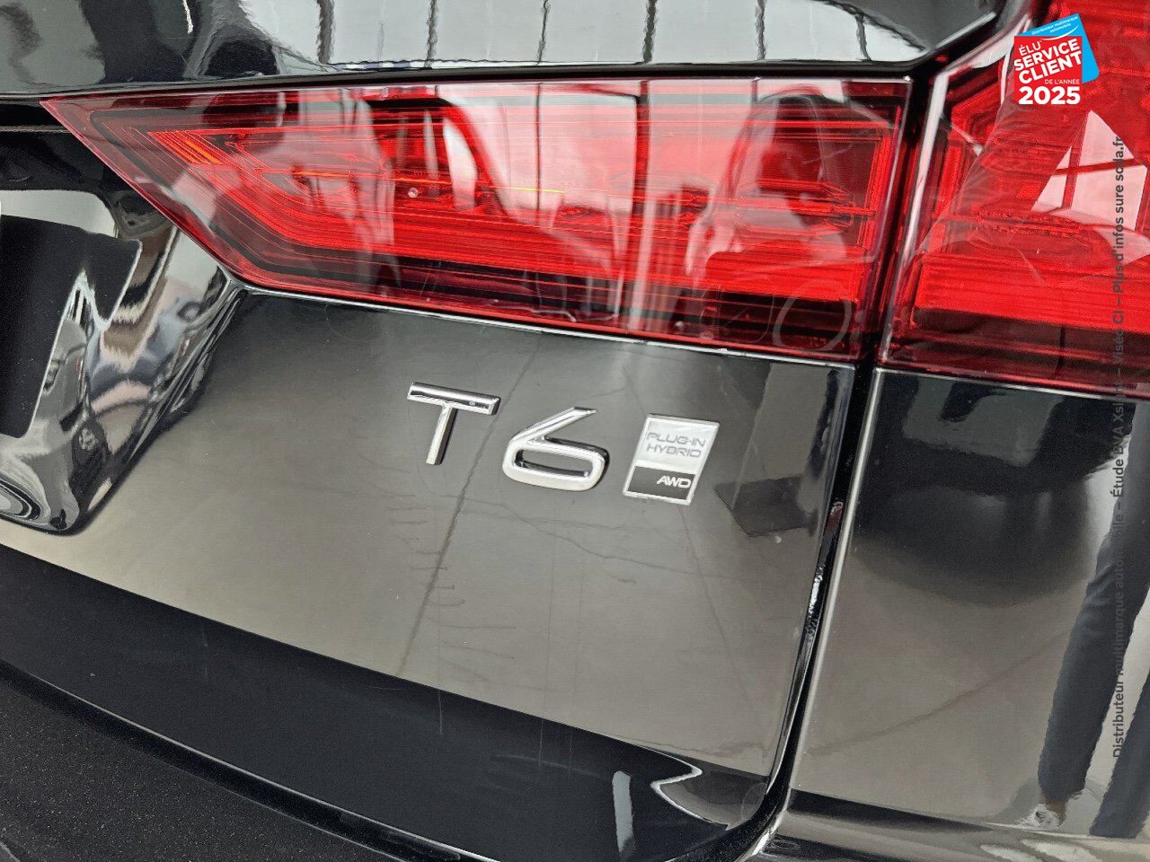Véhicule d'occasion VOLVO V60 T6 AWD 253+145CH ULTIMATE STYLE CHROME GEARTRONIC 8 chez Toyota Sarreguemines