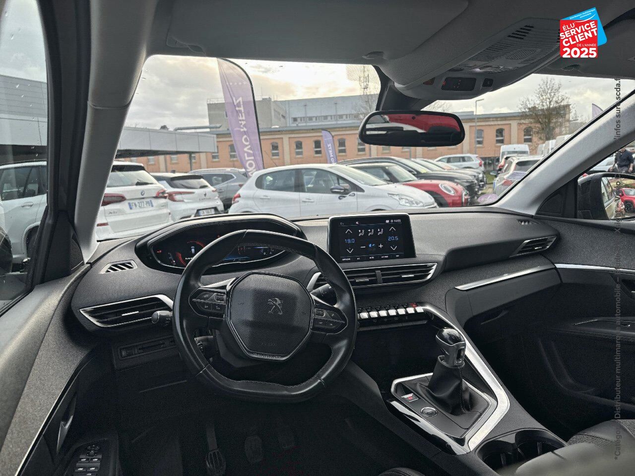 Véhicule d'occasion PEUGEOT 3008 1.2 PURETECH 130CH ALLURE SS chez Renault Colmar