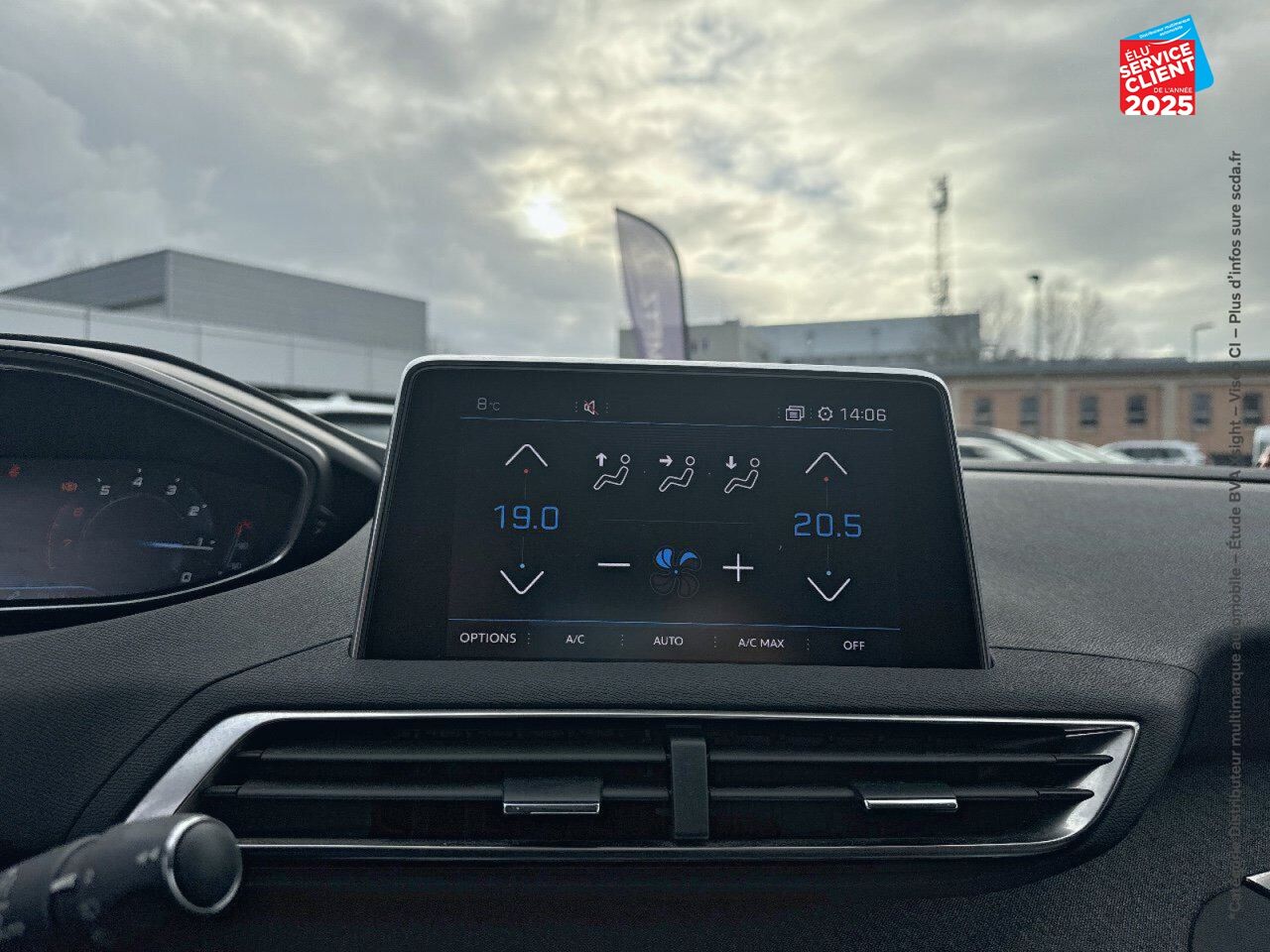 Véhicule d'occasion PEUGEOT 3008 1.2 PURETECH 130CH ALLURE SS chez Renault Colmar