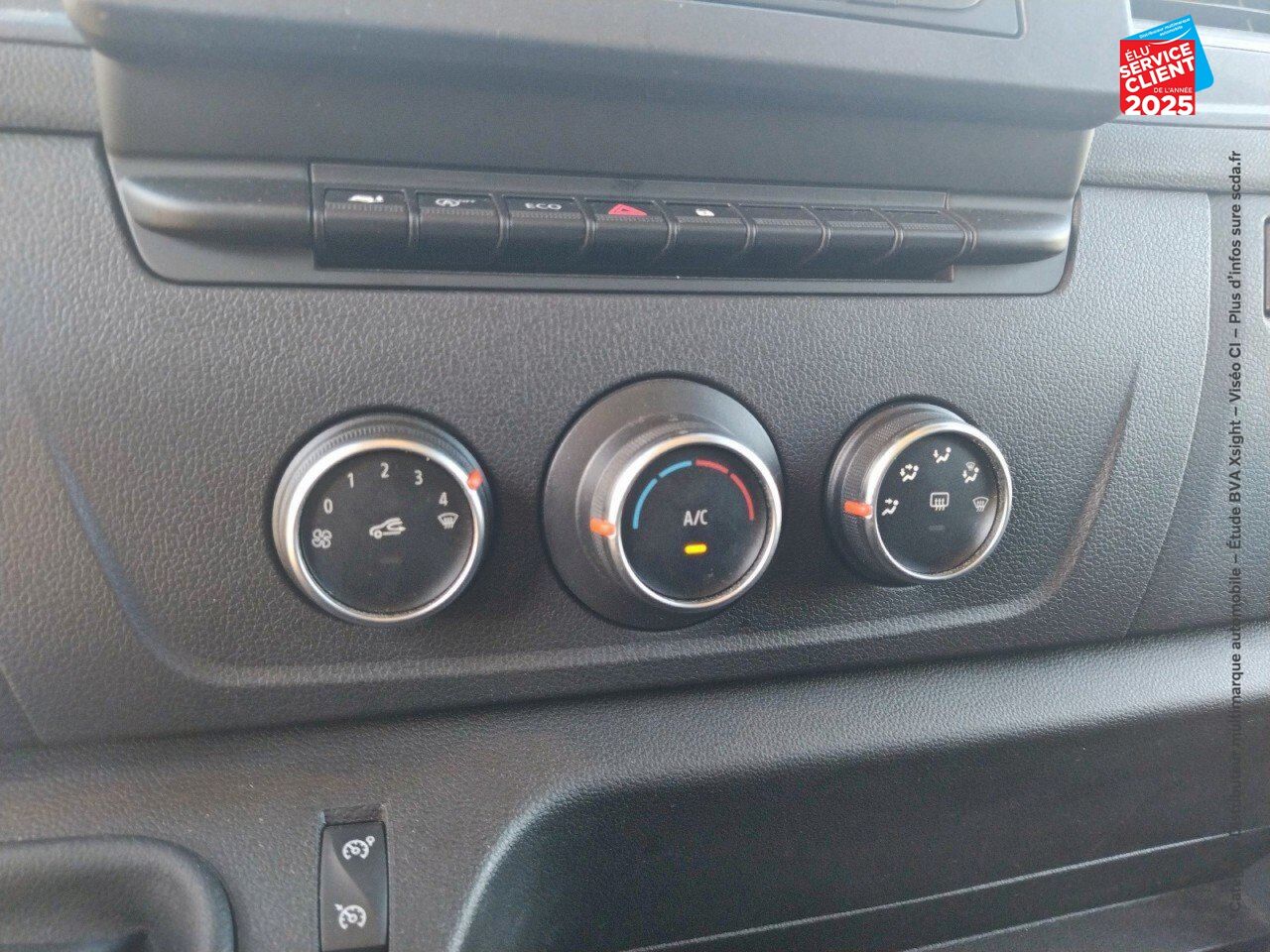 Véhicule d'occasion RENAULT MASTER PLANCB F3500 L3H1 2.3 DCI 145CH ENERGY GRAND CONFORT EURO6 20M3 chez Renault Montbéliard