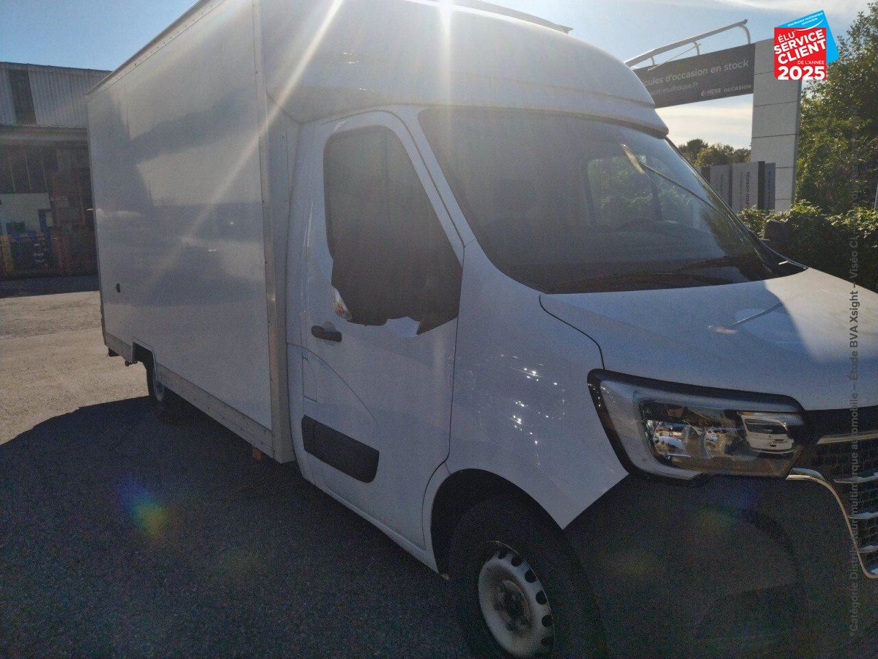 Véhicule d'occasion RENAULT MASTER PLANCB F3500 L3H1 2.3 DCI 145CH ENERGY GRAND CONFORT EURO6 20M3 chez Renault Montbéliard