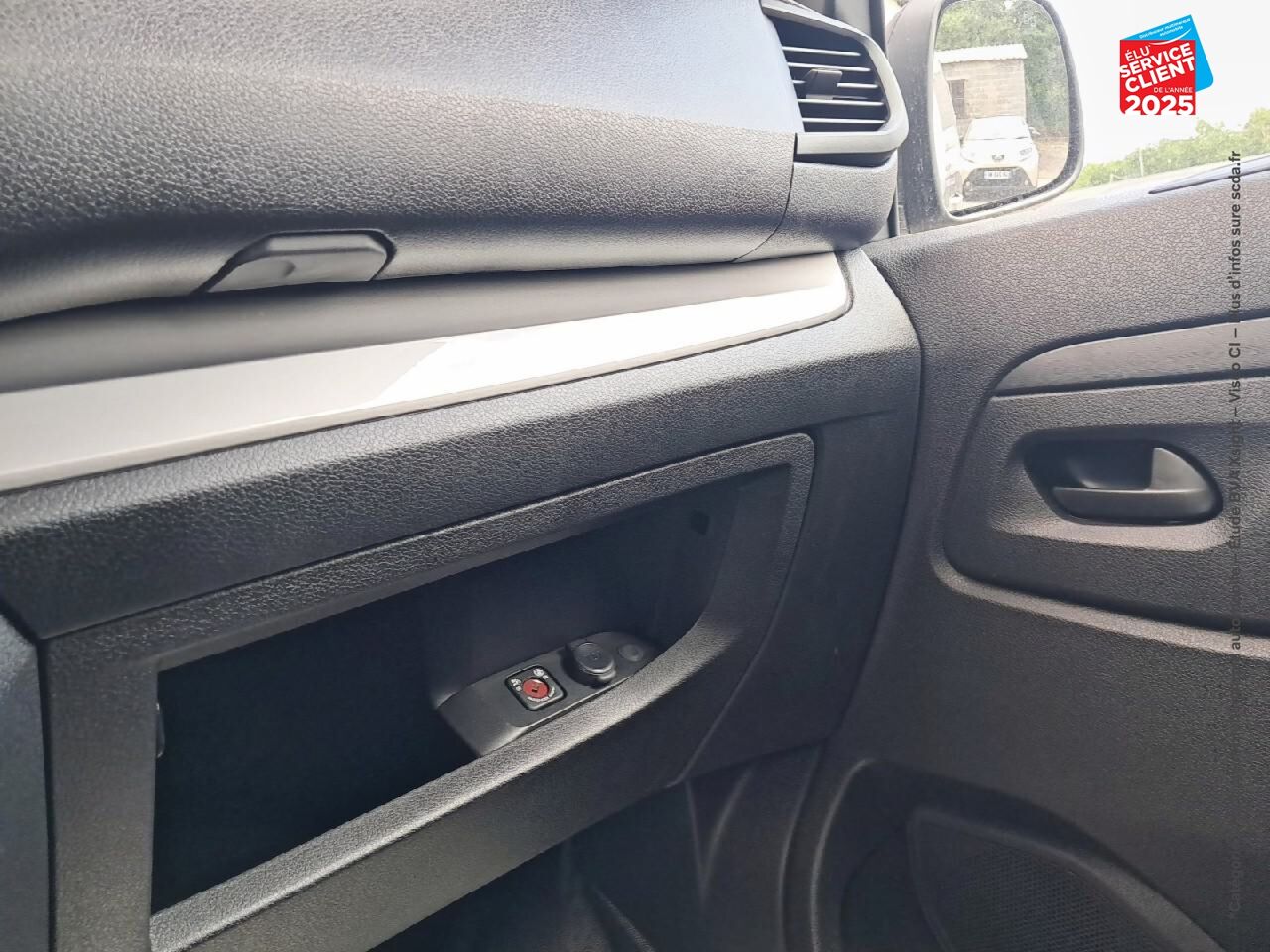 Véhicule d'occasion TOYOTA PROACE MEDIUM 75KWH START MC24 chez Renault Saint-Louis