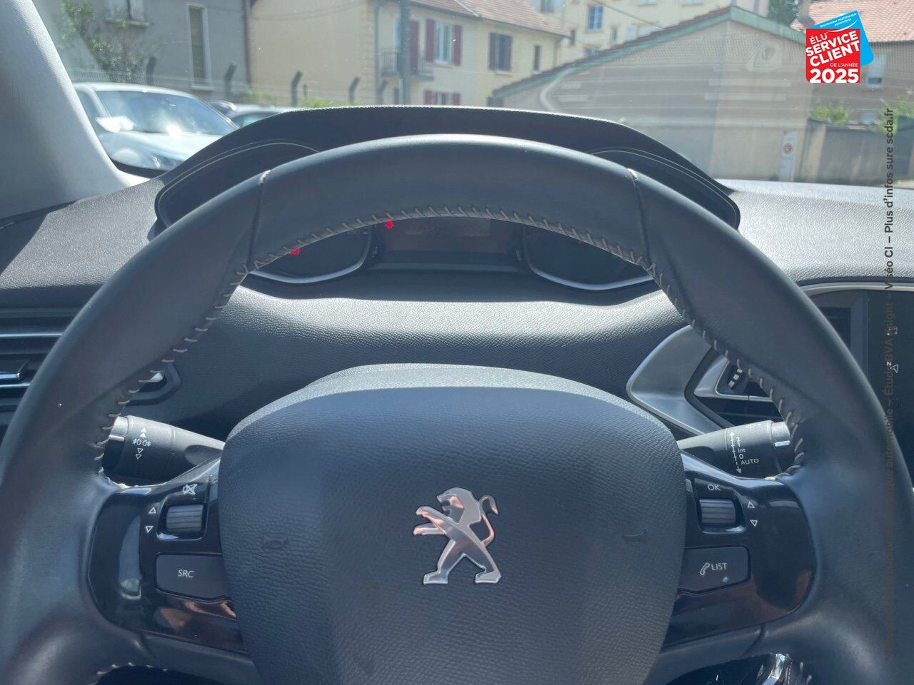 Véhicule d'occasion PEUGEOT 308 1.2 PURETECH 110CH SS STYLE 6CV chez Peugeot Hirson