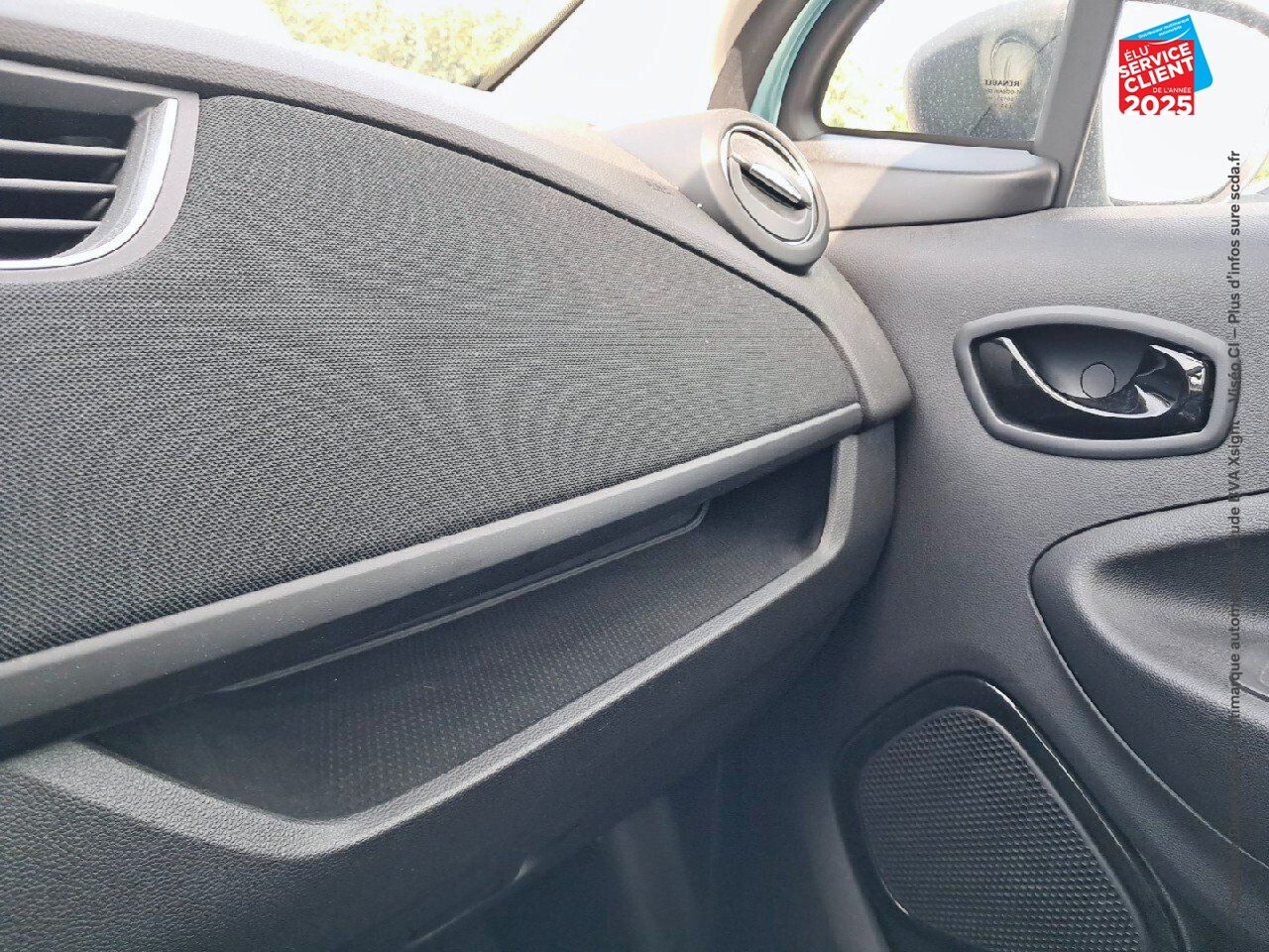 Véhicule d'occasion RENAULT ZOE LIFE CHARGE NORMALE R110 chez Renault Colmar