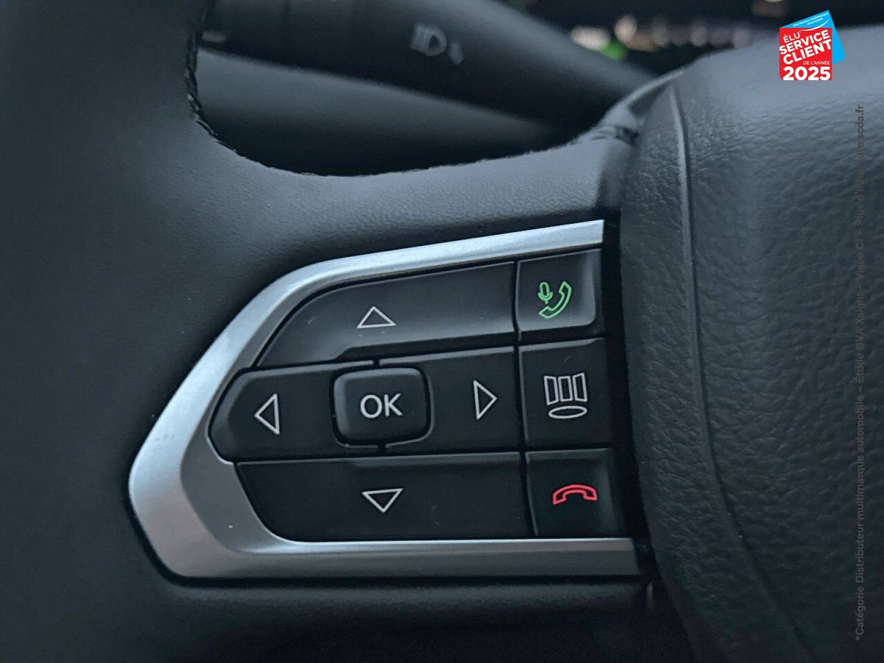 Véhicule d'occasion JEEP COMPASS 1.3 TURBO T4 240CH PHEV 4XE UPLAND AT6 EAWD chez Renault Colmar