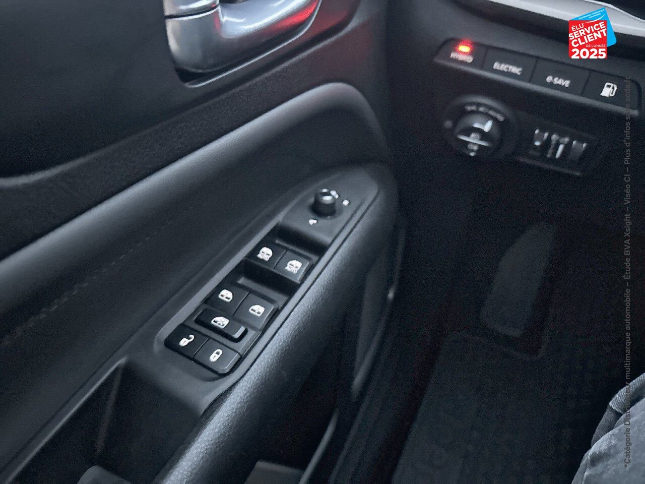Véhicule d'occasion JEEP COMPASS 1.3 TURBO T4 240CH PHEV 4XE UPLAND AT6 EAWD chez Renault Colmar