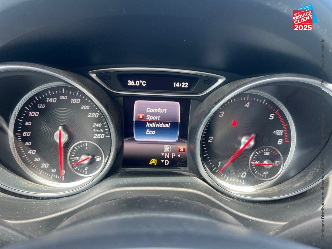Véhicule d'occasion MERCEDES-BENZ CLA SHOOTING BRAKE 180 D BUSINESS 7G-DCT chez BMW Pontarlier