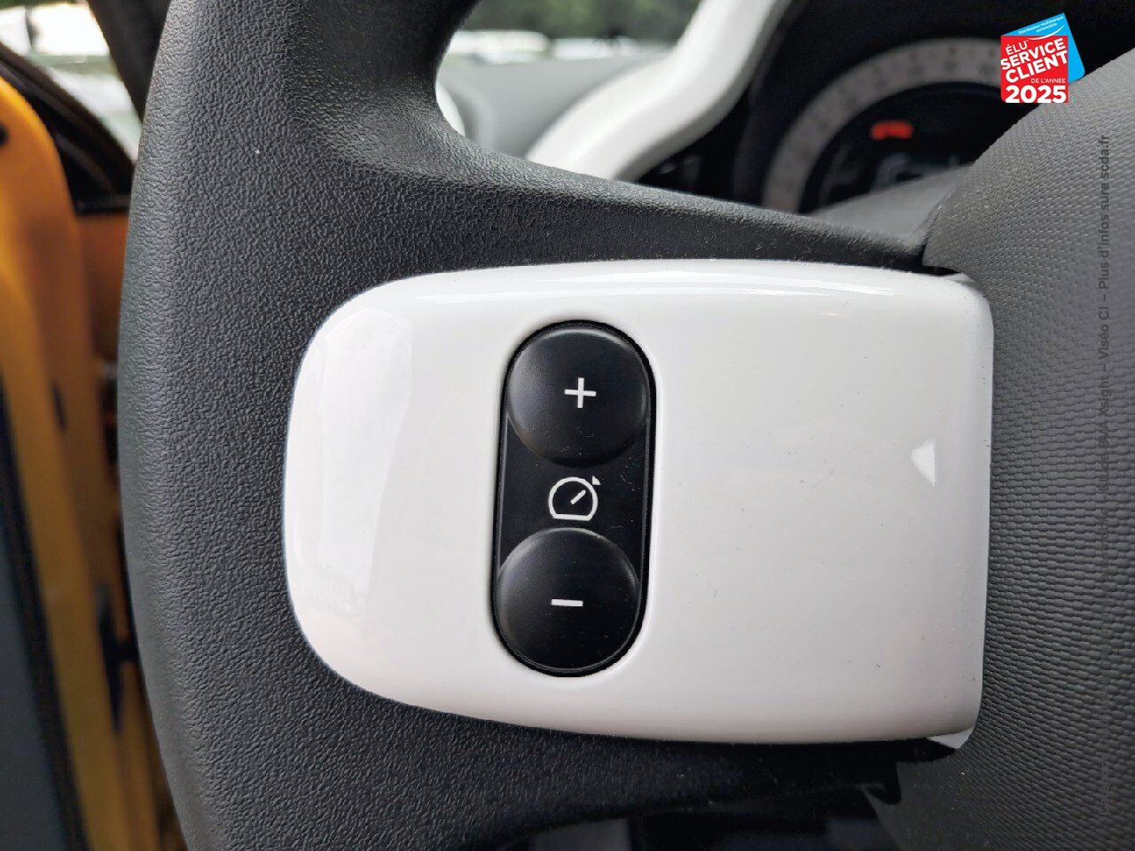 Véhicule d'occasion RENAULT TWINGO E-TECH ELECTRIC ZEN R80 ACHAT INTEGRAL - 21 chez Hyundai Chalons