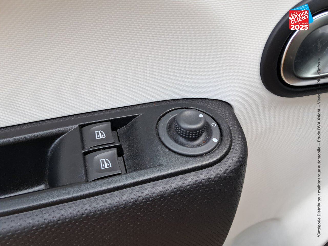 Véhicule d'occasion RENAULT TWINGO E-TECH ELECTRIC ZEN R80 ACHAT INTEGRAL - 21 chez Hyundai Chalons