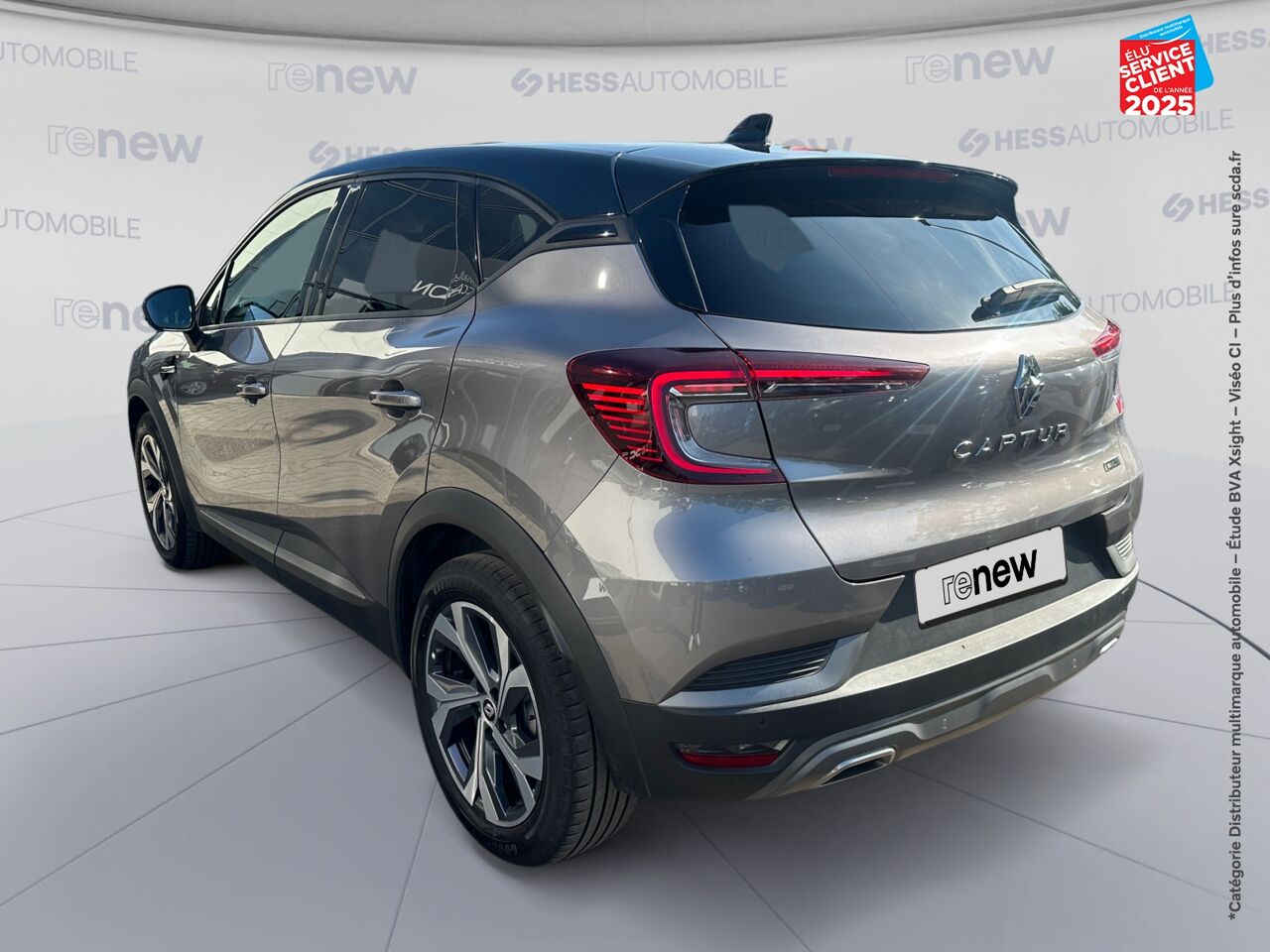 Véhicule d'occasion RENAULT CAPTUR 1.3 TCE MILD HYBRID 160CH RS LINE EDC chez Toyota Saint Dizier