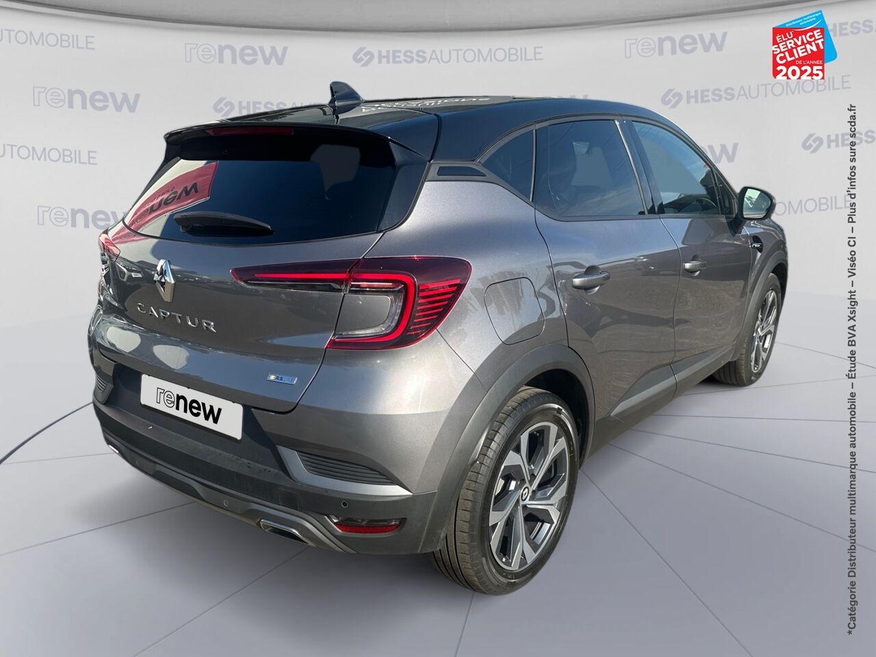 Véhicule d'occasion RENAULT CAPTUR 1.3 TCE MILD HYBRID 160CH RS LINE EDC chez Toyota Saint Dizier
