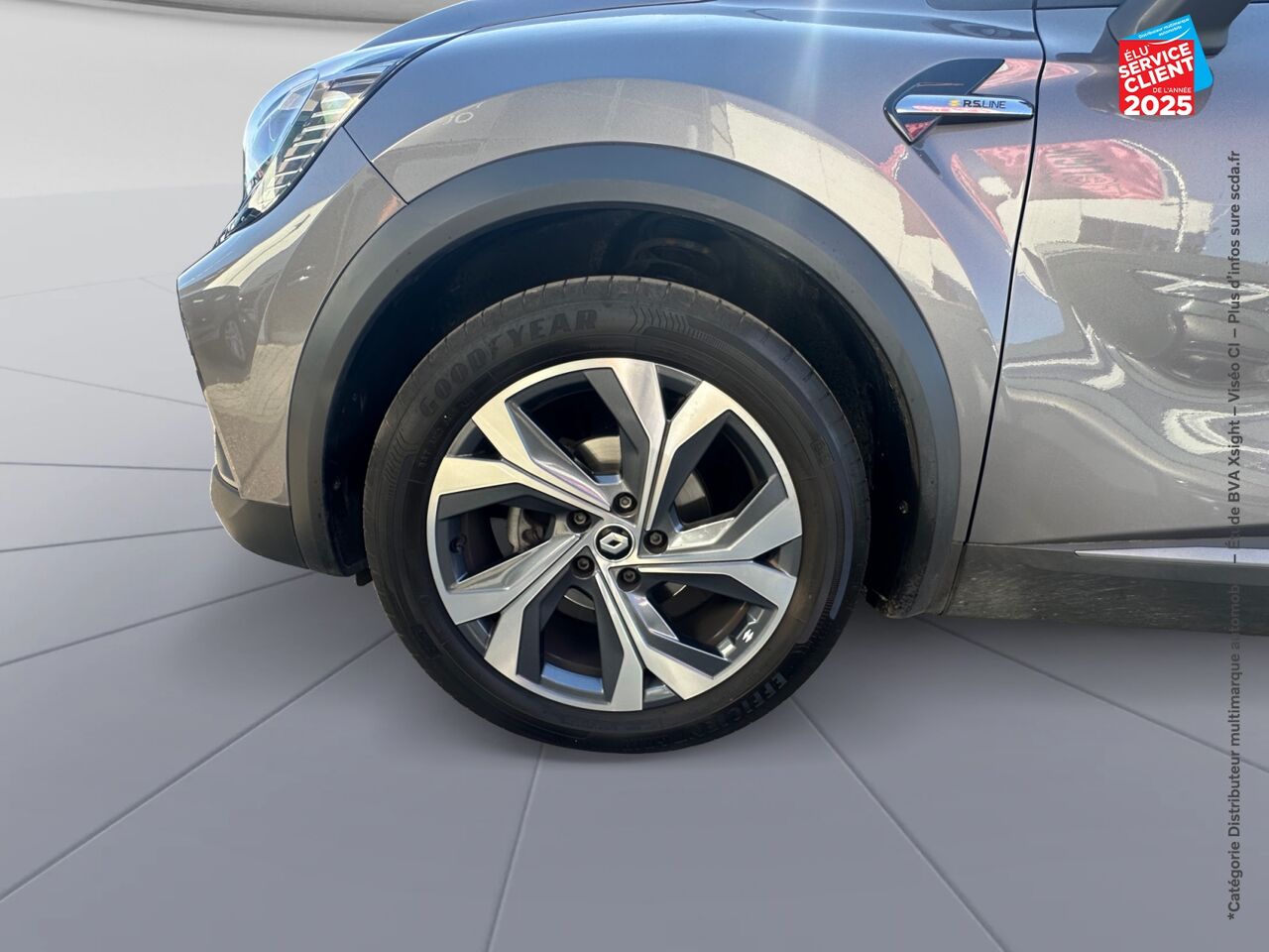 Véhicule d'occasion RENAULT CAPTUR 1.3 TCE MILD HYBRID 160CH RS LINE EDC chez Toyota Saint Dizier