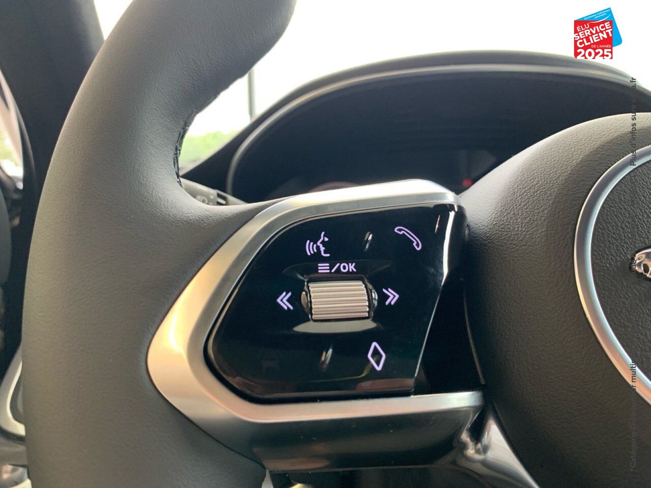Véhicule d'occasion JAGUAR E-PACE P300E PHEV 309CH R-DYNAMIC HSE chez Renault Sélestat