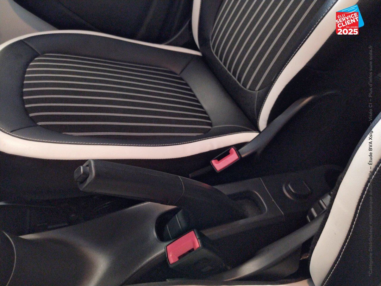 Véhicule d'occasion RENAULT TWINGO E-TECH ELECTRIC INTENS R80 ACHAT INTEGRAL - 21MY chez Toyota Bar le Duc