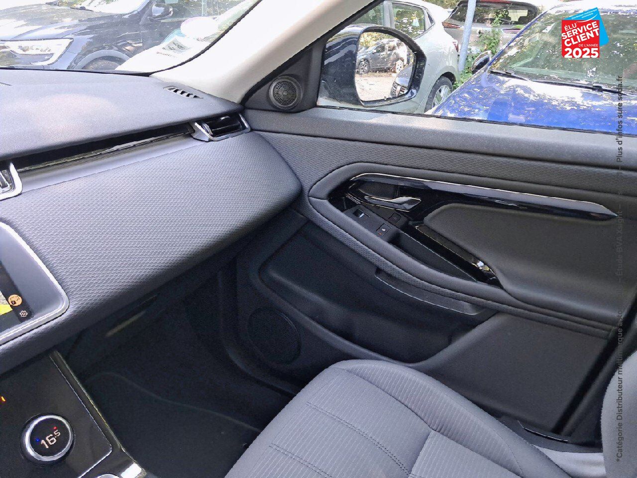 Véhicule d'occasion LAND-ROVER RANGE ROVER EVOQUE 2.0 P 200CH FLEX FUEL AWD BVA chez HESS Automobile