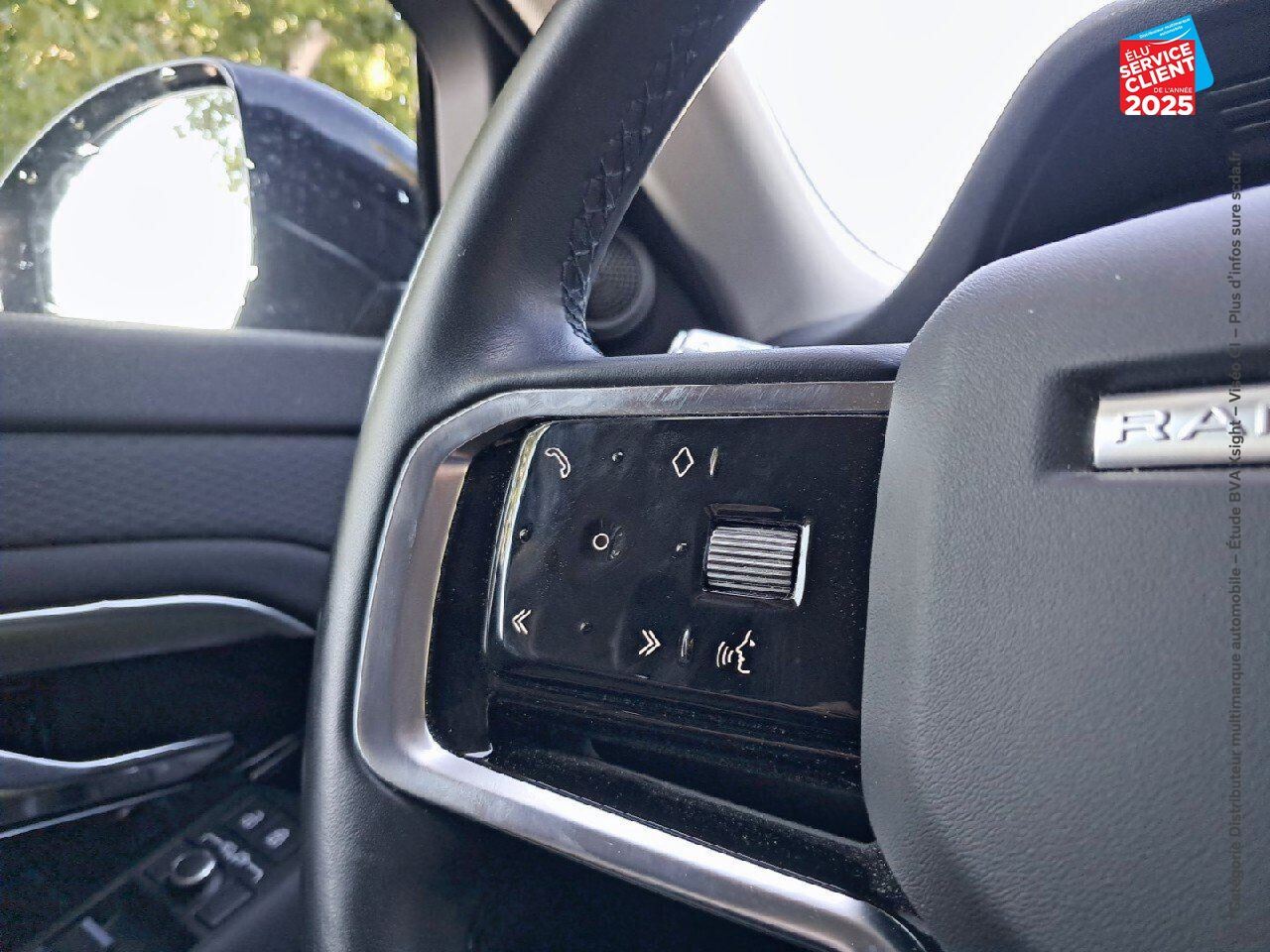 Véhicule d'occasion LAND-ROVER RANGE ROVER EVOQUE 2.0 P 200CH FLEX FUEL AWD BVA chez HESS Automobile