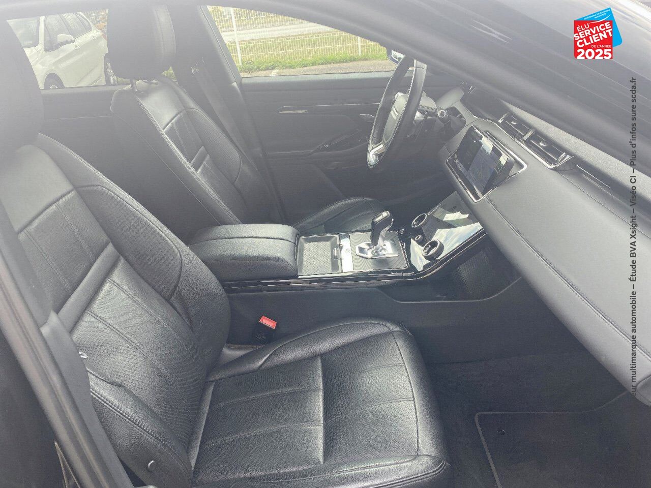 Véhicule d'occasion LAND-ROVER RANGE ROVER EVOQUE 2.0 D 180CH R-DYNAMIC AWD BVA chez HESS Automobile