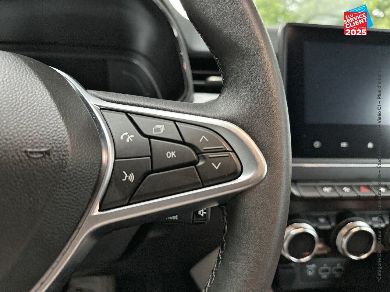 Véhicule d'occasion RENAULT CLIO 1.0 TCE 90CH TECHNO chez Renault Colmar