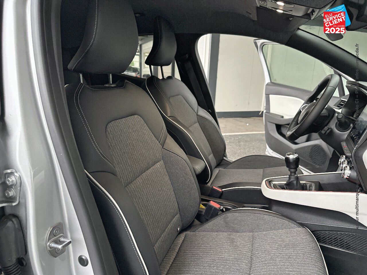 Véhicule d'occasion RENAULT CLIO 1.0 TCE 90CH TECHNO chez Renault Colmar