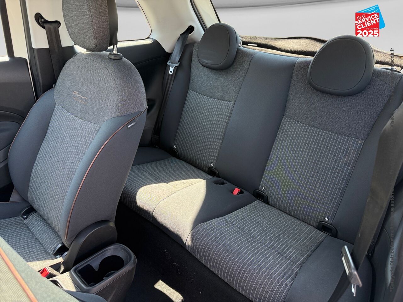 Véhicule d'occasion FIAT 500 E 118CH ICONE TPANO GPS CAMERA chez HESS Automobile