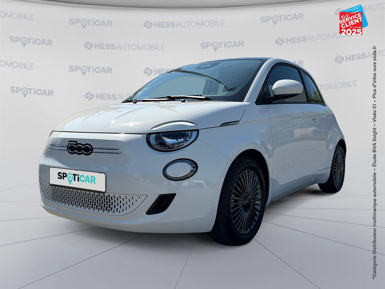 Véhicule d'occasion FIAT 500 E 118CH ICONE TPANO GPS CAMERA chez HESS Automobile