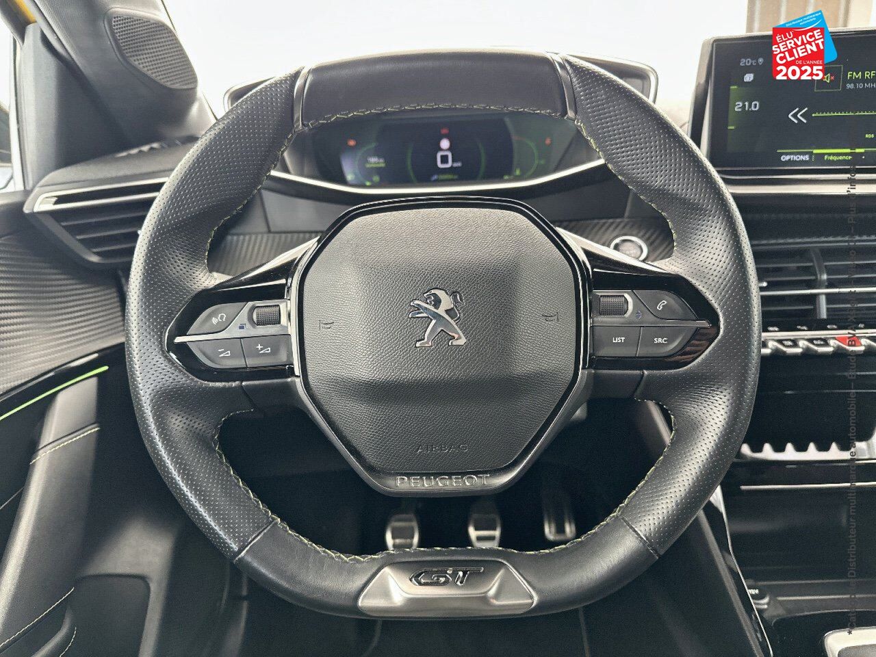 Véhicule d'occasion PEUGEOT 208 1.2 PURETECH 100CH SS GT 118G chez Peugeot Sedan