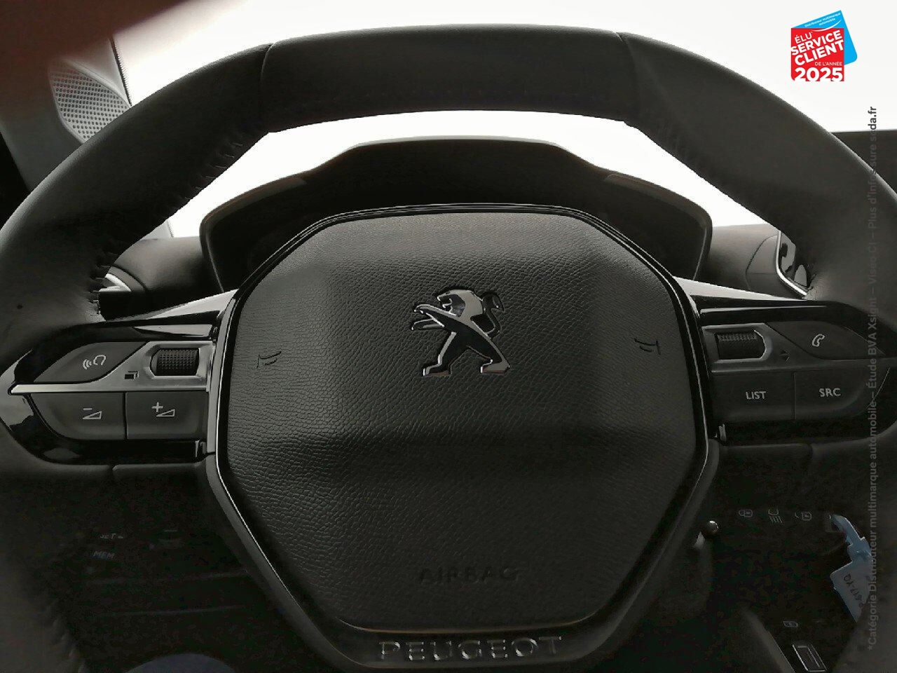 Véhicule d'occasion PEUGEOT 208 1.2 PURETECH 75CH SS STYLE chez Renault Colmar