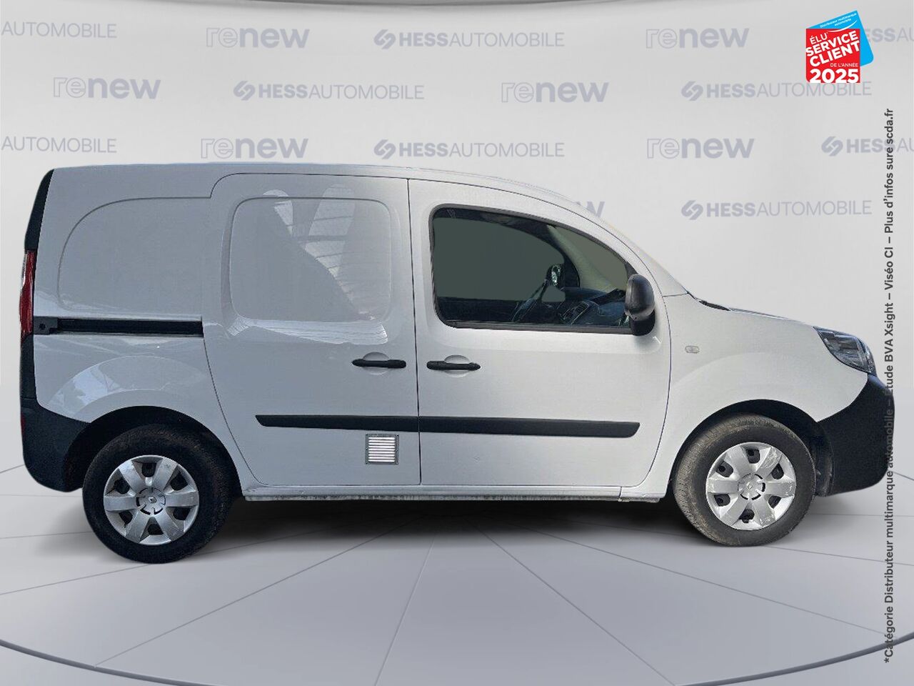 Véhicule d'occasion RENAULT KANGOO EXPRESS 1.5 BLUE DCI 80CH GRAND CONFORT chez Toyota Verdun