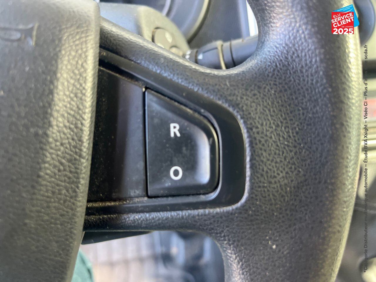 Véhicule d'occasion RENAULT KANGOO EXPRESS 1.5 BLUE DCI 80CH GRAND CONFORT chez Toyota Verdun