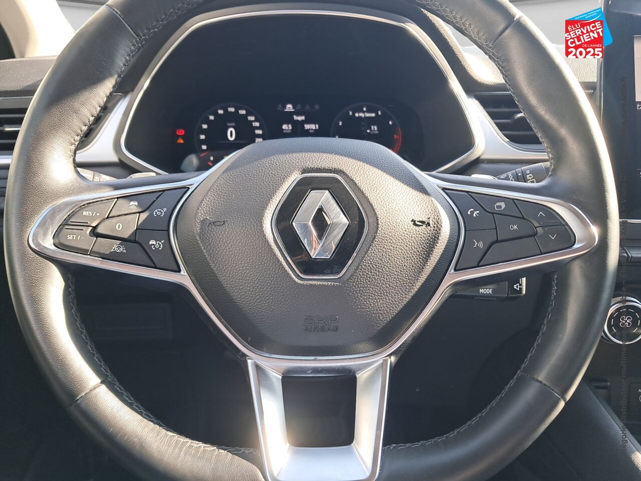 Véhicule d'occasion RENAULT CAPTUR 1.3 TCE MILD HYBRID 160CH TECHNO EDC chez Renault Saint-Louis