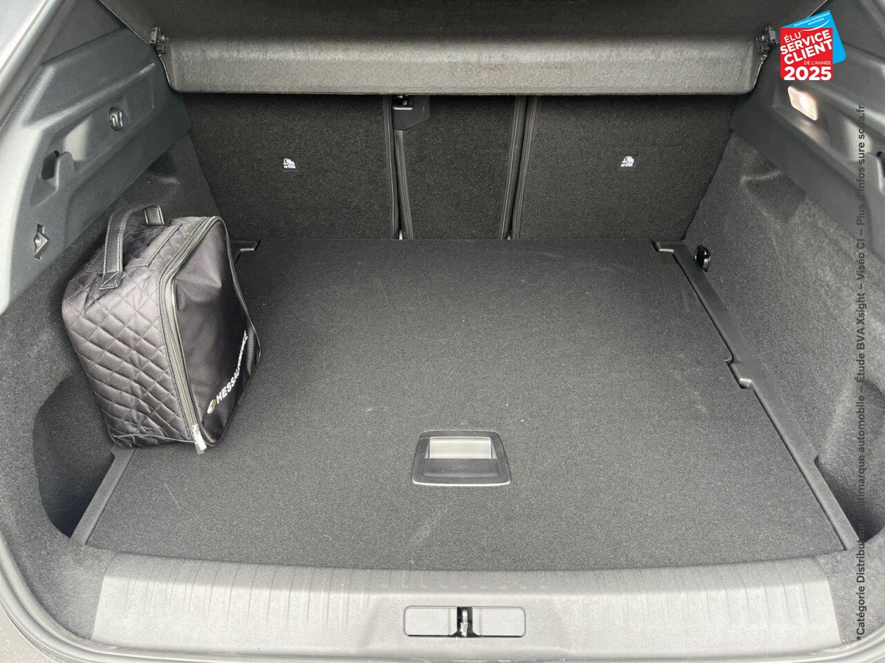 Véhicule d'occasion PEUGEOT 3008 ELECTRIQUE 210CH BATTERIE 73 KWH ALLURE chez Renault Colmar