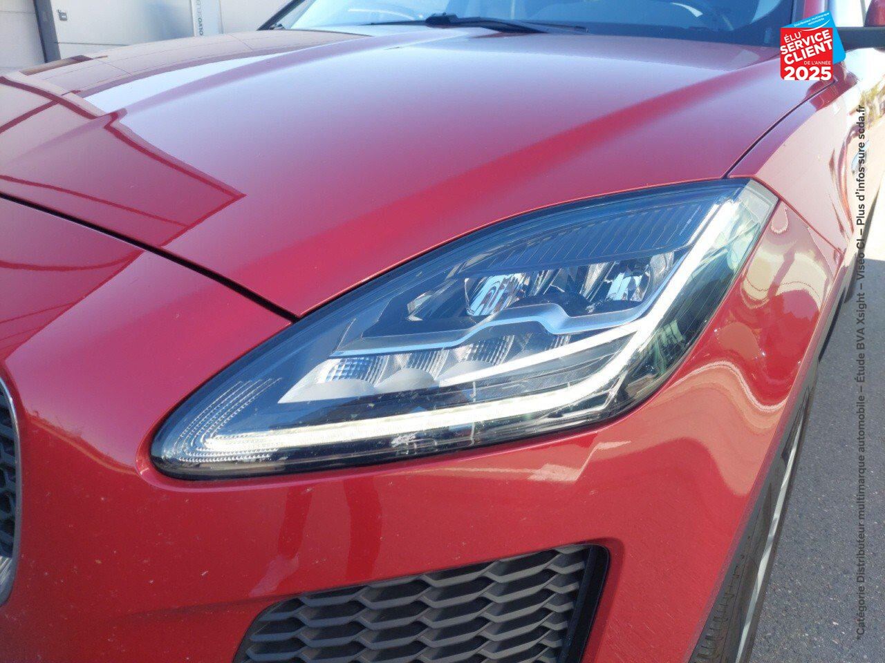 Véhicule d'occasion JAGUAR E-PACE 2.0P 200CH SE AWD BVA9 chez BMW Dole