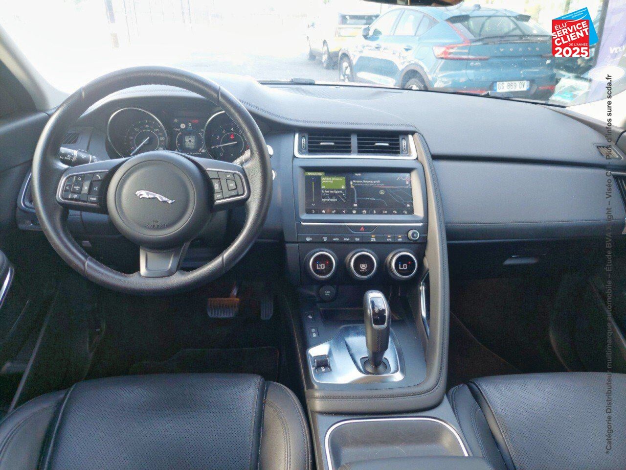 Véhicule d'occasion JAGUAR E-PACE 2.0P 200CH SE AWD BVA9 chez BMW Dole