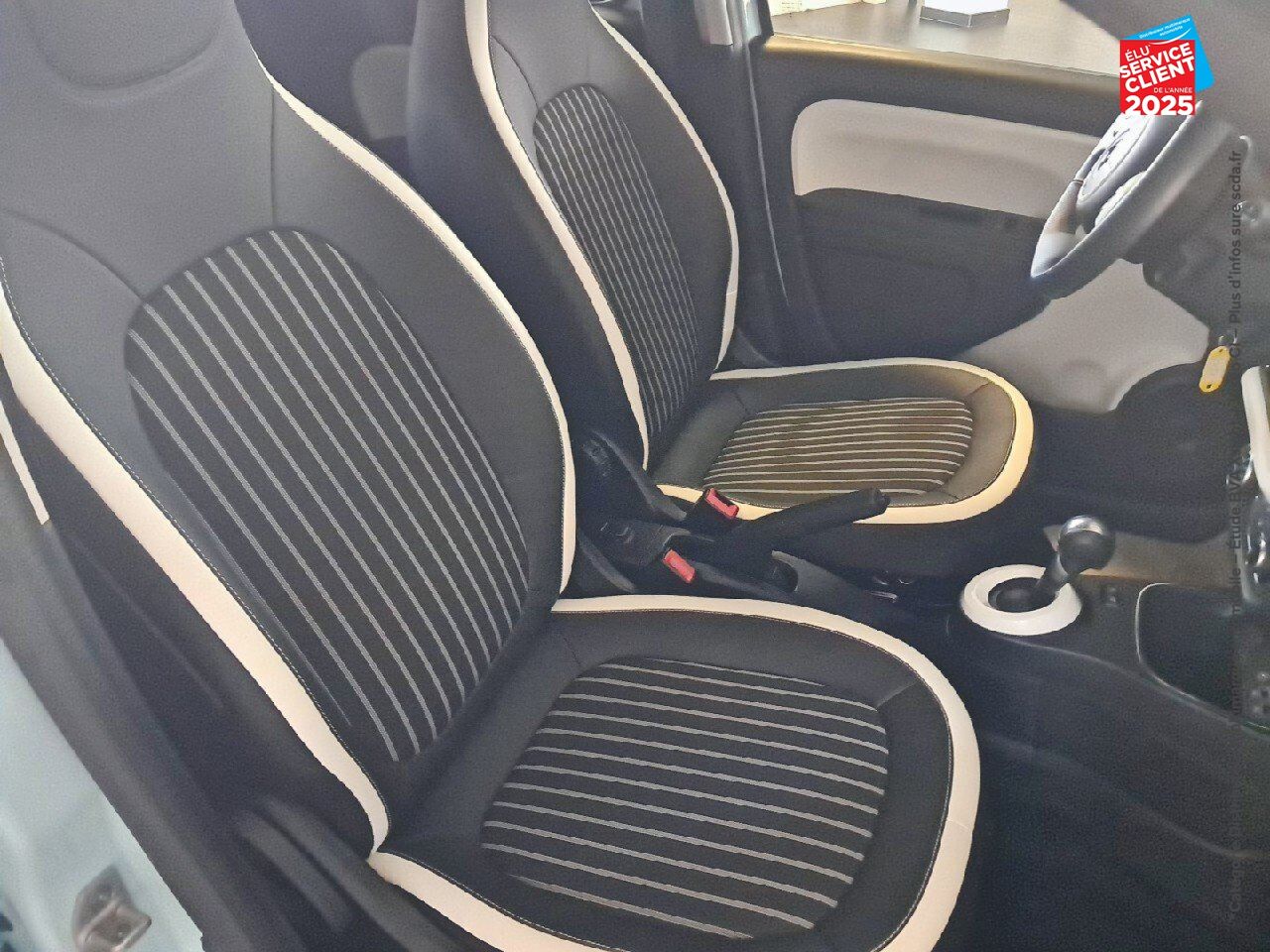 Véhicule d'occasion RENAULT TWINGO E-TECH ELECTRIC INTENS R80 ACHAT INTEGRAL - 21 chez Renault Belfort