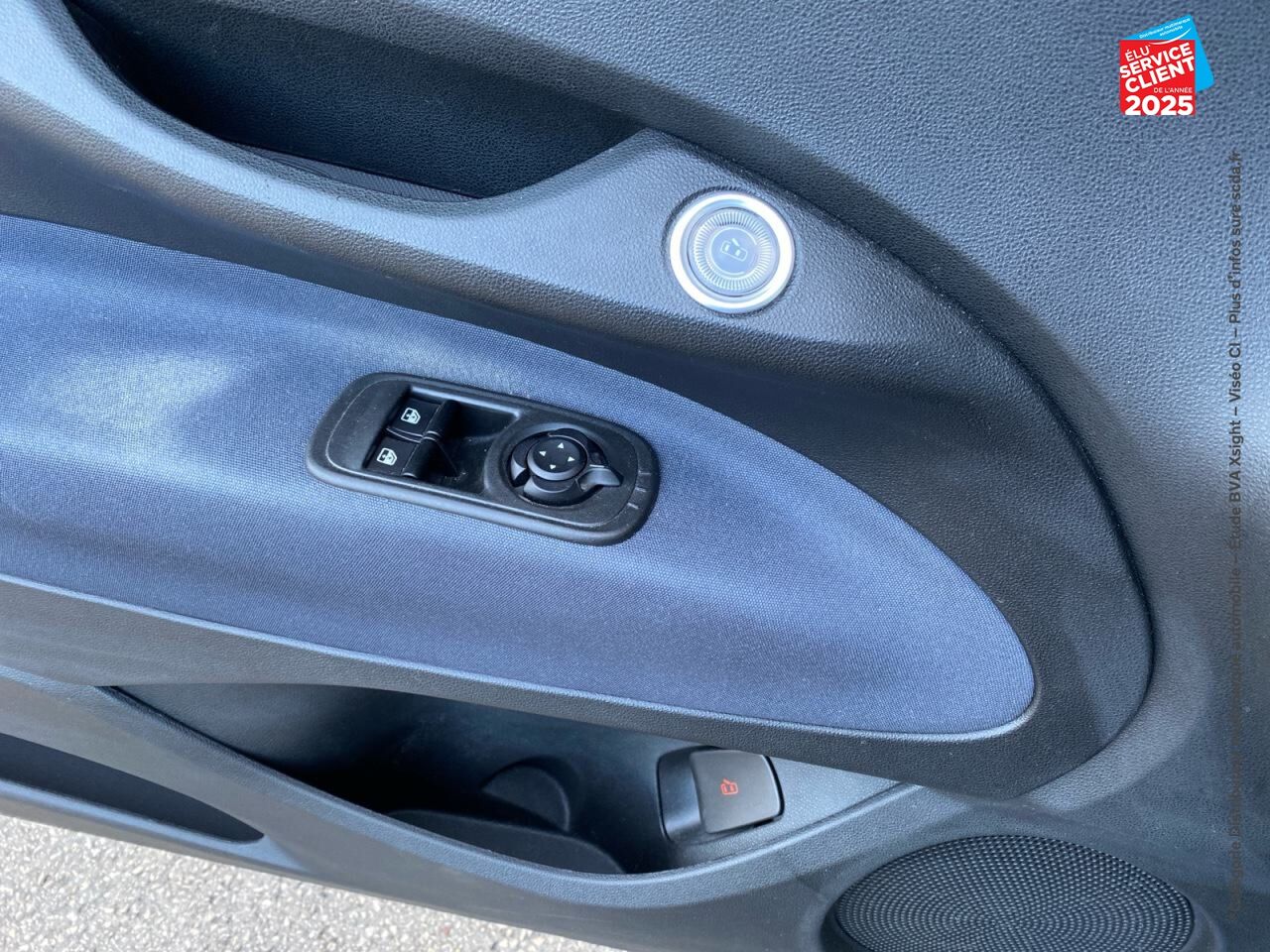 Véhicule d'occasion FIAT 500 E 118CH ICONE chez Fiat Besançon