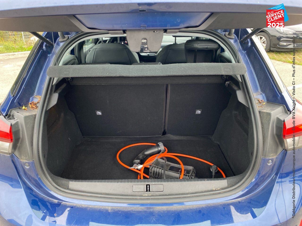 Véhicule d'occasion OPEL CORSA CORSA-E 136CH ELEGANCE chez Opel Besançon