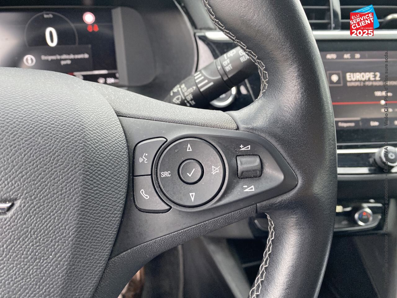 Véhicule d'occasion OPEL CORSA CORSA-E 136CH ELEGANCE chez Opel Besançon
