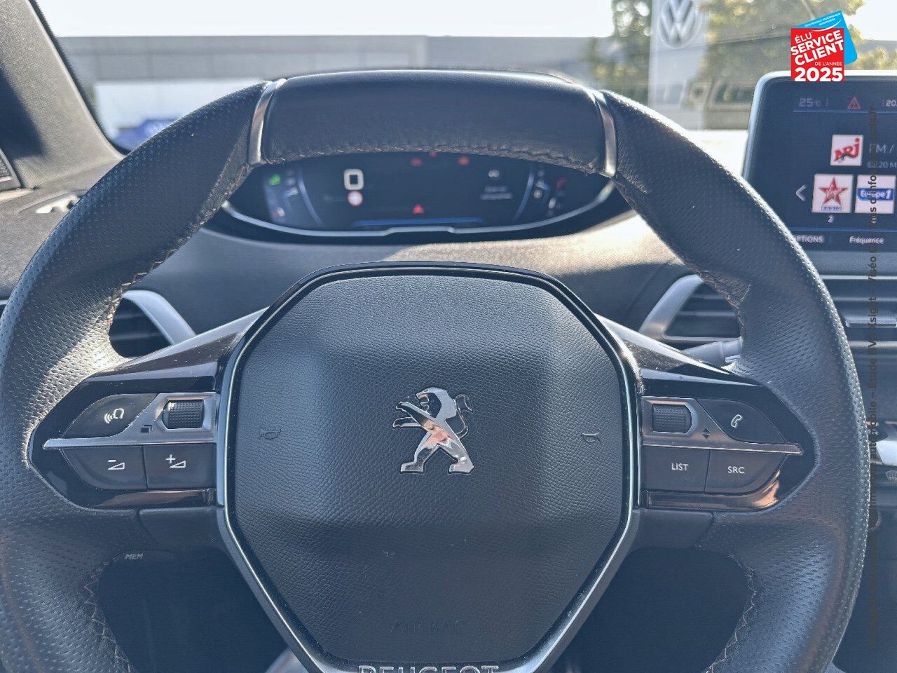Véhicule d'occasion PEUGEOT 3008 1.2 PURETECH 130CH E6.C GT LINE SS chez Toyota Thionville
