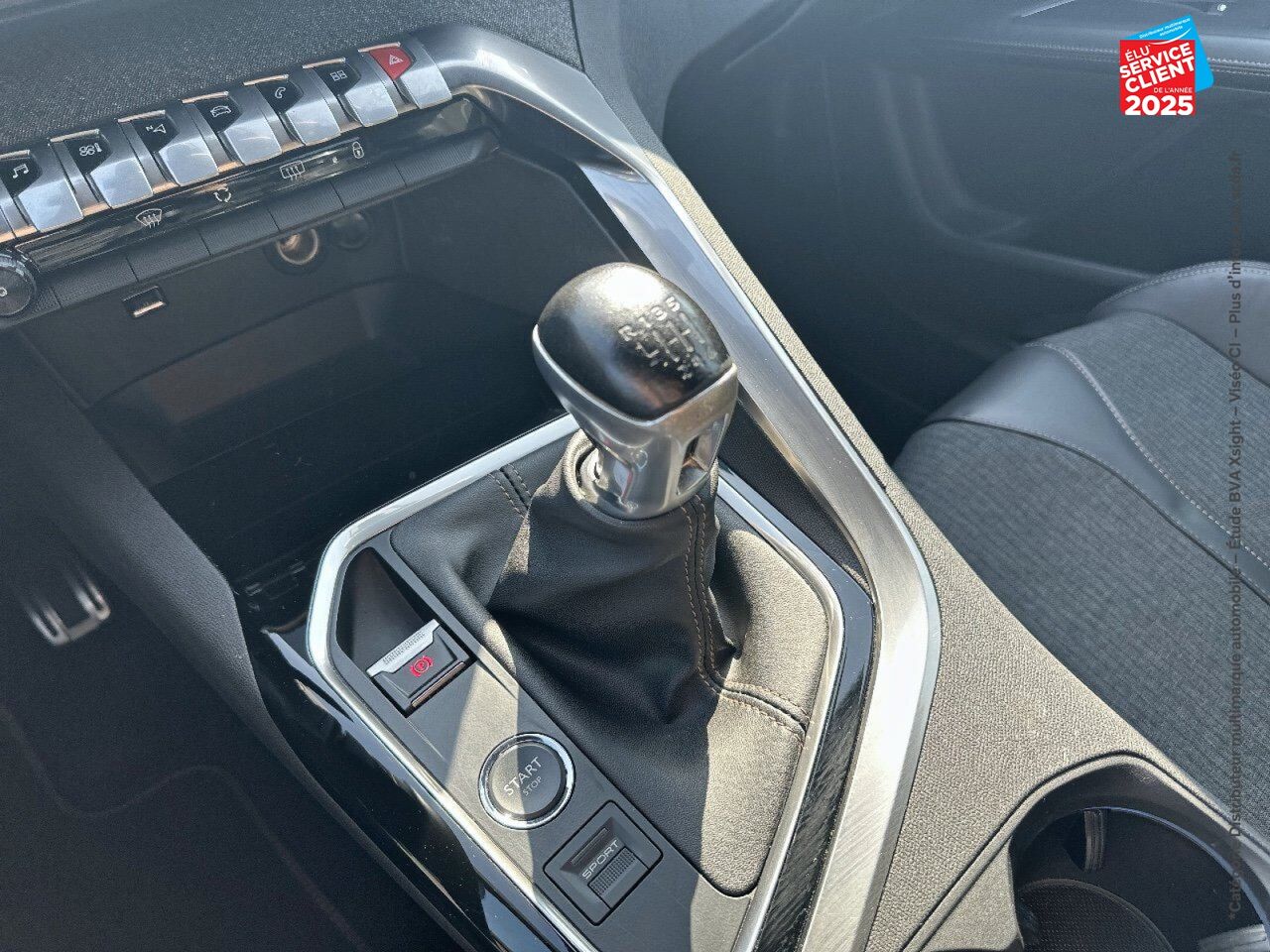 Véhicule d'occasion PEUGEOT 3008 1.2 PURETECH 130CH E6.C GT LINE SS chez Toyota Thionville