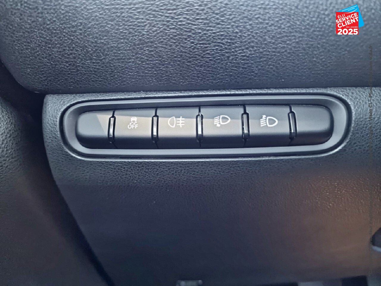 Véhicule d'occasion FIAT 500 E 95CH ICONE chez HESS Automobile