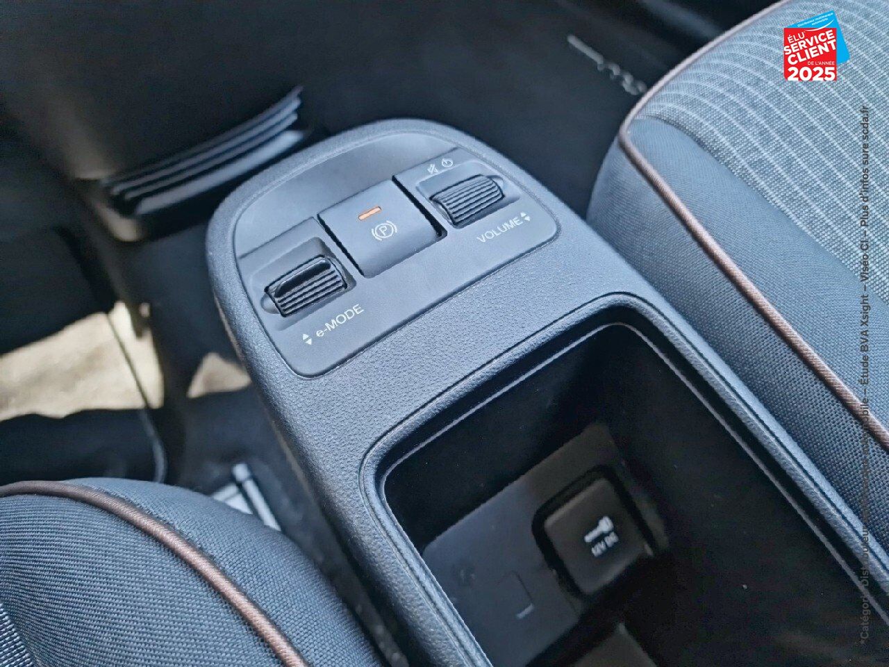 Véhicule d'occasion FIAT 500 E 95CH ICONE chez HESS Automobile