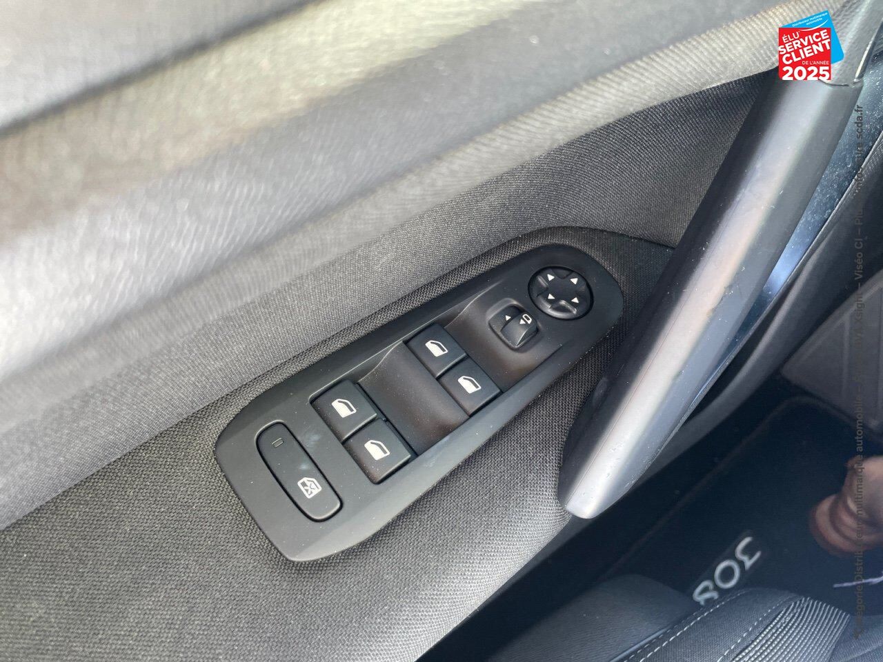 Véhicule d'occasion PEUGEOT 308 1.2 PURETECH 110CH ALLURE SS 5P chez HESS Automobile