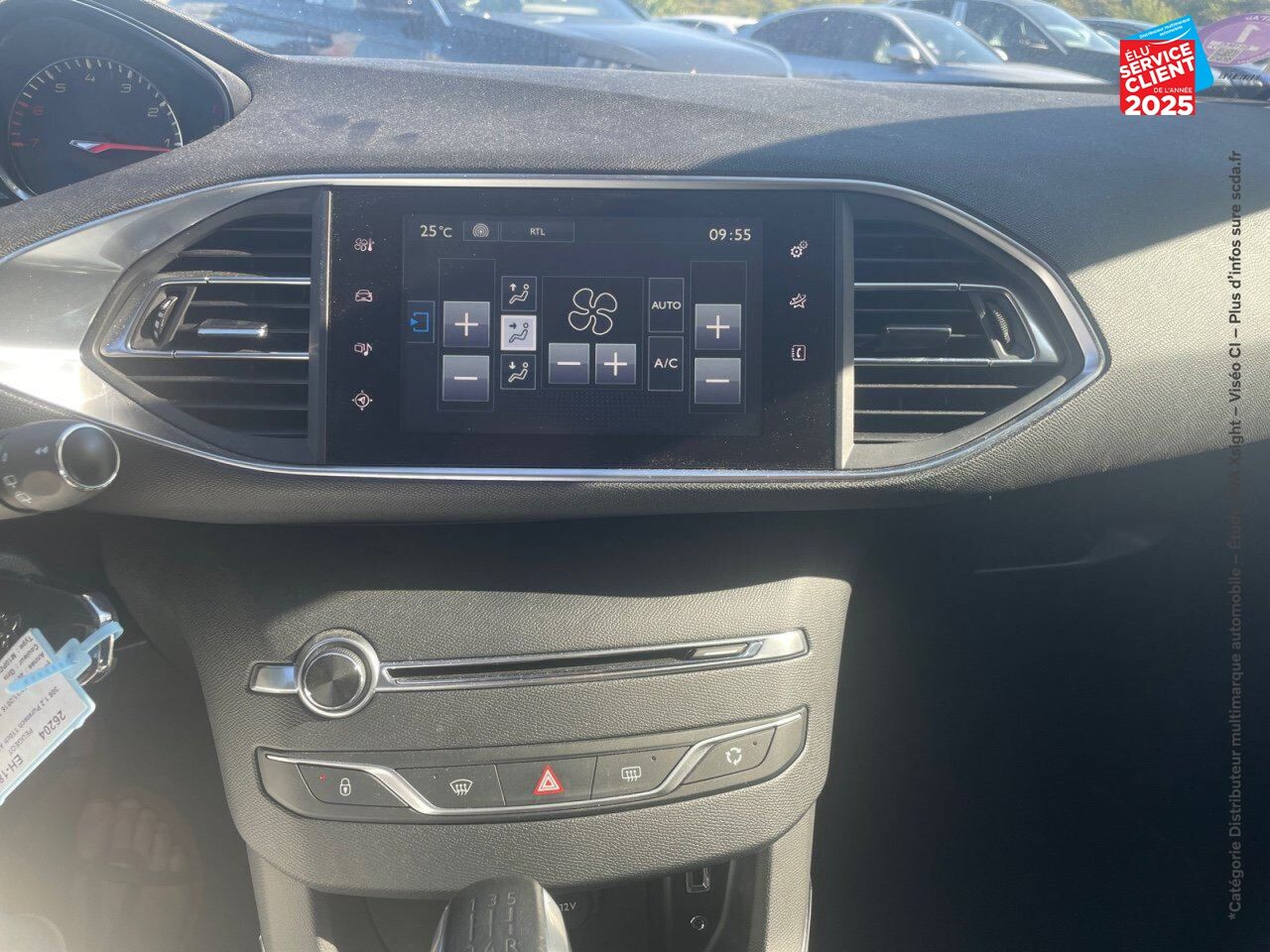 Véhicule d'occasion PEUGEOT 308 1.2 PURETECH 110CH ALLURE SS 5P chez HESS Automobile