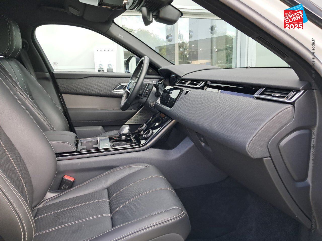Véhicule d'occasion LAND-ROVER RANGE ROVER VELAR 2.0 P400E 404CH PHEV S AWD BVA AM23 chez Land Rover Strasbourg