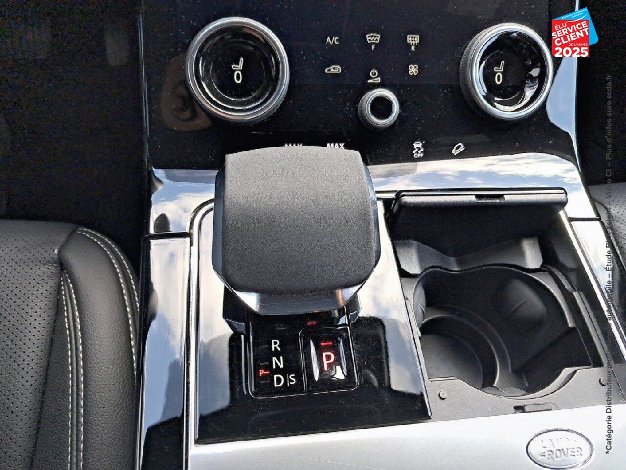 Véhicule d'occasion LAND-ROVER RANGE ROVER VELAR 2.0 P400E 404CH PHEV S AWD BVA AM23 chez Land Rover Strasbourg